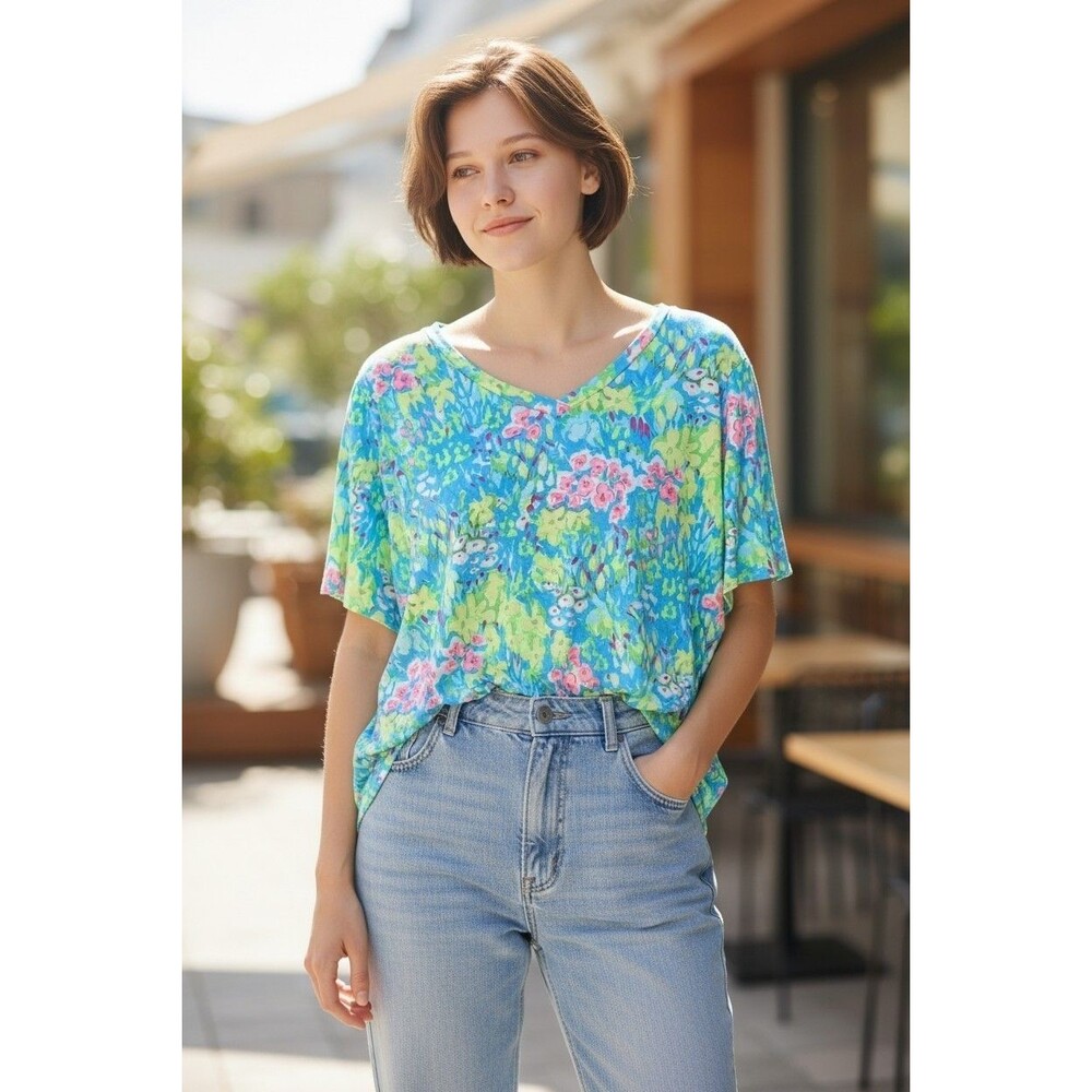 Painted Floral Blouse From Stand With Me. Womens 3XL